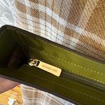 Michael Kors NWOT  Messenger Crossbody Handbag Monogram Canvas Green Leather Photo 3
