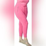 Bandier  x Sincerely Jules Bright Rose The Juniper Jogger Photo 7