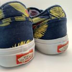 Vans Chukka Low Pro UltraCush Tropical Skate Shoes Men 7 Women 8.5 Floral Navy Photo 5