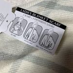 Accessory Depot White and Grey blanket scarf White Photo 4