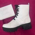 Wild Diva White 7 Eye Lace Up Patent Leather Chunky Heel Boots Size 7 Photo 10