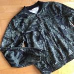Old Navy  Active Leaf + Floral Bomber Jacket, Green, Black, Silver, Size M Photo 15
