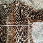 Cato Animal Print Cut Out Shirt size Medium Mature Classic Normcore Work Flowy Top Photo 4