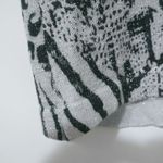 Peter Nygard  M Black White Zebra Top Photo 5