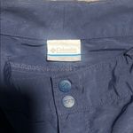 Columbia  Omni-Shade Women's Navy Shorts Photo 1