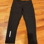 Orangetheory Women’s cropped leggings with mesh detailing. Size S Photo 0