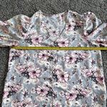 Womens Gray pink casual business vacation Floral Button Up blouse size Large Photo 7
