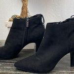 Bandolino  Black Kayden Faux Suede Lace Up Heel Bootie Boot Shoe 9 Photo 0