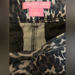 Isaac Mizrahi Leopard Print Women's Shorts in size 8 •  Photo 5