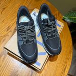 KIZIK Tennis Shoes Trail women’s London AT Size 10 NEW IN BOX Photo 1