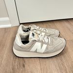 New Balance  237 Athletic Sneaker in Moonbeam Size US 8.5 Photo 3