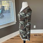 Rue 21 Camo Shirt Knit Long Sleeve Womens XS Photo 2