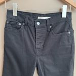 Levi's Levi’s Wedgie Skinny Distressed Raw Hem Jeans in Black‎ Size 27 Photo 5