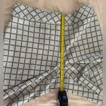 Women's Black & White Patterned MAGGIE LANE GOLF Stretch Shorts Size 8 Photo 7