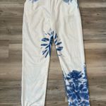 Davi & Dani NWT size medium tie-dye joggers with pockets, inseam is 27 Photo 3