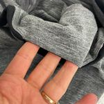 prAna  Capri Gray Leggings size Medium Photo 7