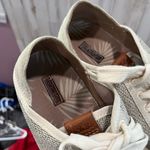 OluKai Pehuea Li Women’s 7.5 Lightweight Convertible Sneakers Slip On Lace Up Tan Photo 1