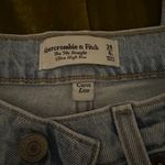 Abercrombie & Fitch Abercrombie 90s High Rise relaxed jean Photo 2