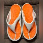 Crocs Athens Thong Sandals Pearl and Orange Women’s sz 7 Photo 2