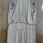 Laundry by Shelli Segal  Metallic gold tiered V-neck lined dress, size 0 party Photo 10