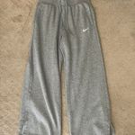 Nike Women's High-Waisted Wide-Leg Sweatpants Photo 0