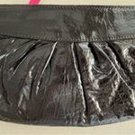 Lauren Merkin | Louise Glossy, clutch purse. Photo 3