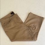 Dana Buchman Dana Bachman Tan Straight-Leg Capri Jeans.  Size 12. Photo 2