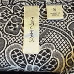 Tacera Floral Dress Black/White 1/2 Sleeve Stretchy Knee Length Sz S Fitted # Photo 2