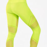Fabletics  Mosaic High-Waisted 7/8 leggings in neon yellow Photo 0