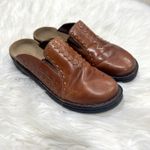 Clarks  Classic Leather Clog Mules Sz 9M Photo 1