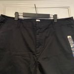 Gap NWT Size 18 Black Classic Chino Downtown Khaki Shorts Stretch 5” Inseam Photo 1