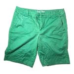 st. john's bay Woman St John’s Bay Green Chino Shorts With 2 Buttons Front Closure Photo 0