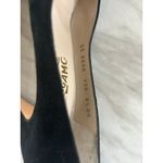 Salvatore Ferragamo Vintage 90s Ferragamo Black Suede Embroidered Gold Knot Round Toe Pump 8.5AA Photo 4