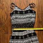 Black and White Patterned Romper Size undefined Photo 10