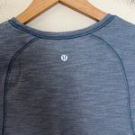 Lululemon - Another Mile Short Sleeve Heathered Blue Athletic Workout Training Photo 5