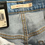 Levi's NWT Women's Ribcage Bell Bottom Jeans 31X32 Photo 8