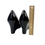 Fioni Women's Black Wedge Heels Photo 2