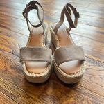 Kelly & Katie Platform Sandals Photo 1