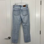 Madewell  Size 26 Light Blue Perfect Vintage Jeans Straight Tapered 90s Mom Jeans Photo 1