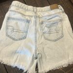 American Eagle American Eagle Denim Mom Shorts Frayed Hem Distressed Ripped Light Wash Photo 4
