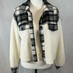 Boutique black and white plaid fluffy teddy shacket size medium Photo 0