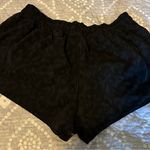 Lululemon  Shorts Hotty Hot 2.5" Photo 1