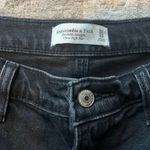 Abercrombie & Fitch Abercrombie High-Rise Ankle Straight Jeans Photo 4