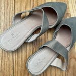 Caslon Leather Metallic Shiny Sandals Flats Slip On Strap Iridescence Holographic minimalist Photo 2