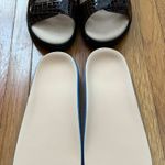 Hope's NWT Ortho-Line by Hoopoe Andrea Brown Crocodile Print Sandals, size 9 W Photo 9