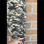 CHRLDR Camo Sweatpants Joggers size Large Green Photo 3