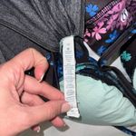 Lululemon  No Limit Gray‎ Floral Bra Layered Tank Yoga Gym Workout Running 10 Photo 4