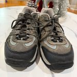 Women’s ' Outdoor Adventure Shoes Photo 2