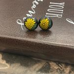 Vintage 60s Yellow Daisy Cabochon Stud Earrings Stainless Steel Black Photo 5