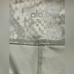 Alo Yoga  High-Waist Airbrush Capri Crop Leggings - Medium - Vapor Python Photo 4